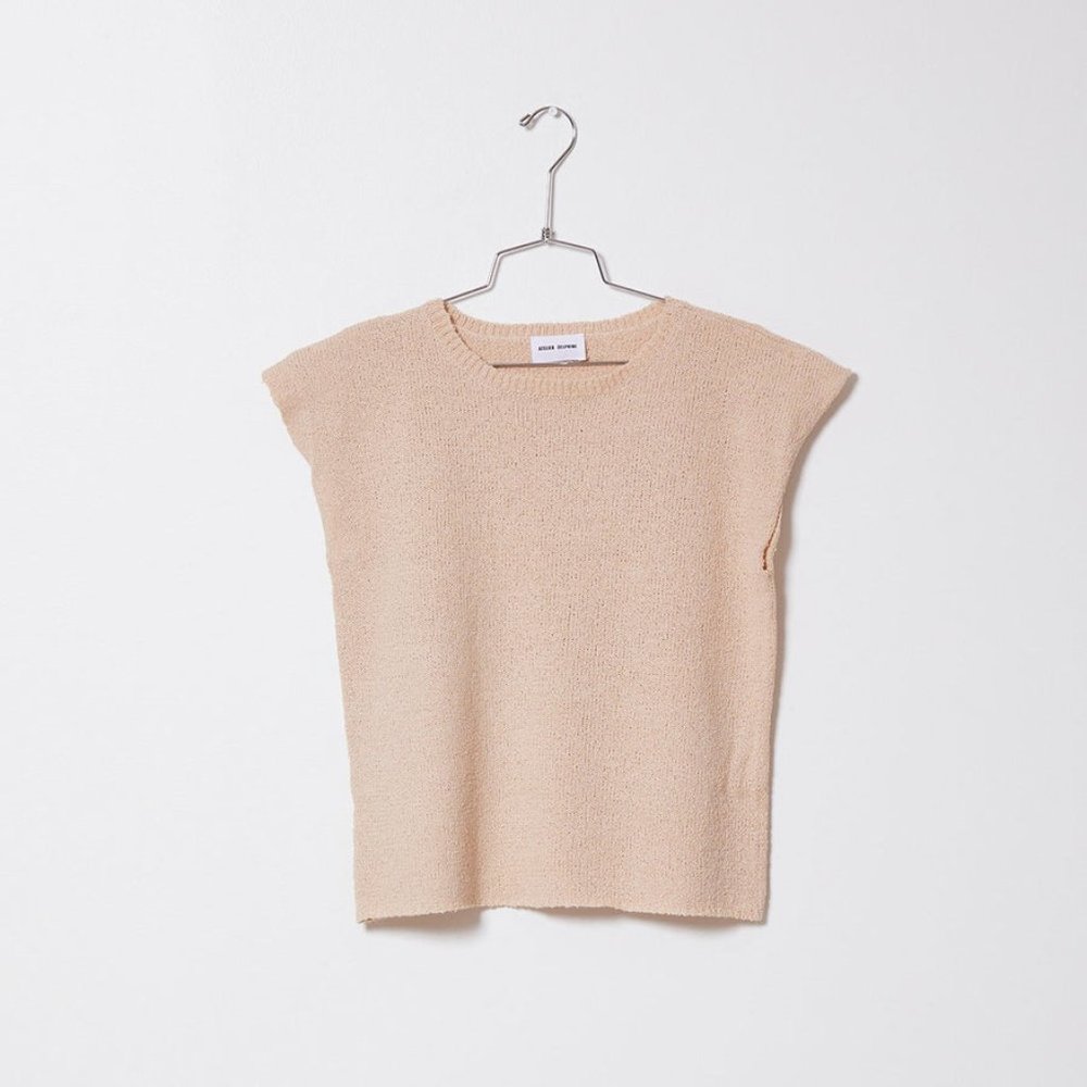 ATELIER DELPHINE CAP SLEEVE BOUCLE TEE